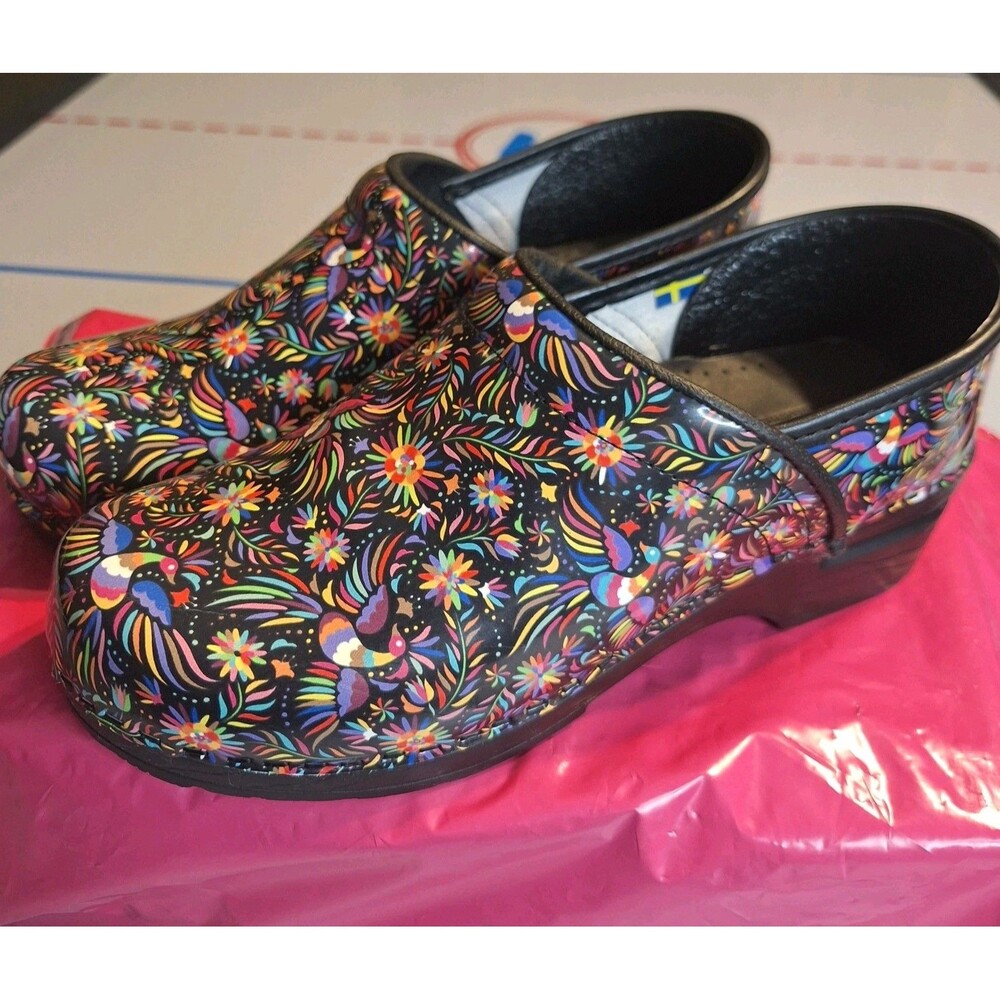 Bjork  Swedish Comfort Araceli Nursing Clogs Shoes. Size 40/41